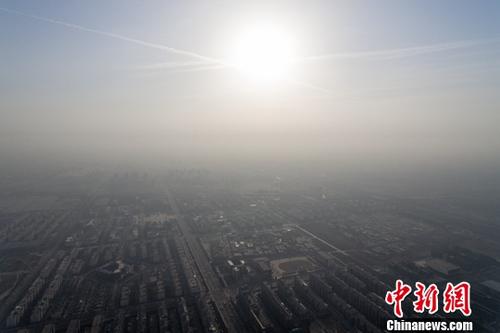 武汉空气质量改善幅度进全国前20(图1)