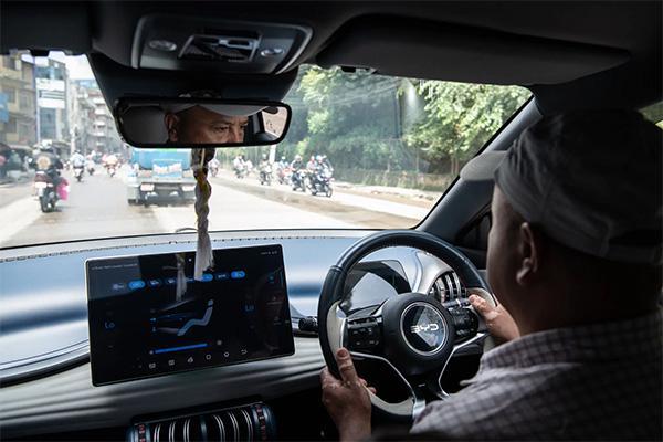 “中国电动汽车帮助尼泊尔改善空气质量”(图2)