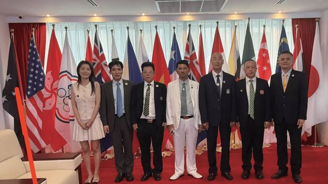 全球健康村科技产业发展（北京）有限公司董事长王凤麟(图4)