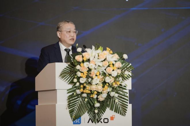 BC引领光伏价值新时代全球BC技术创新峰会成功举办(图4)