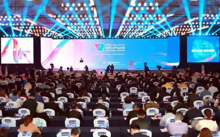 锐评｜“世界越乱越需要中国”