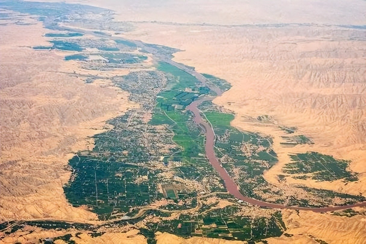 天更蓝了水更绿了身边人更健康长寿了