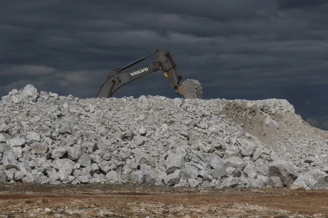 津巴布韦锂精矿出口松动？雅化集团：已获得6个月的锂精矿出口配额批文正在办理恢复手续(图2)