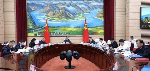 省政府召开党组会议常务会议